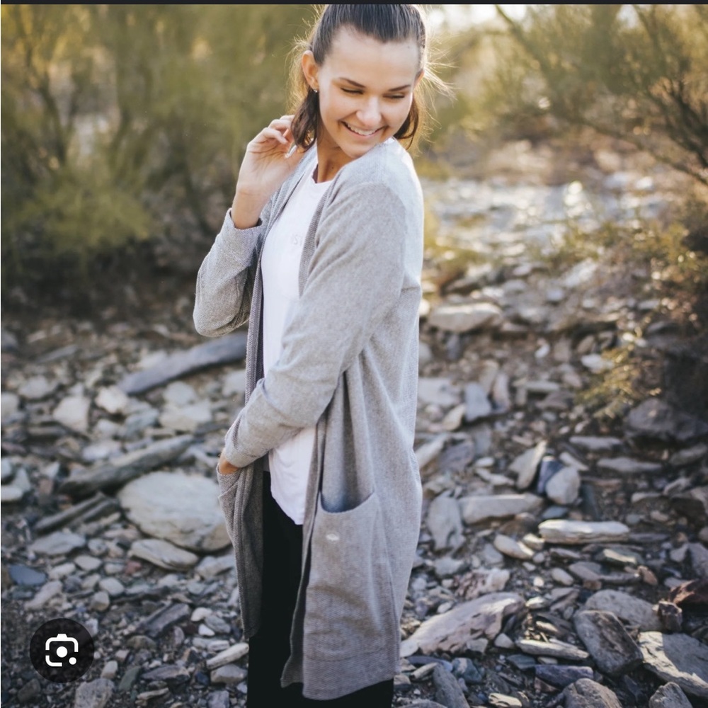 Senita Premium Cardigan